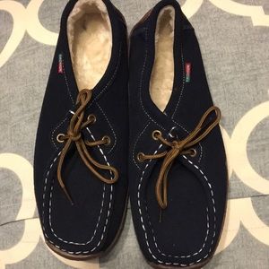 Women’s lace-up shoe